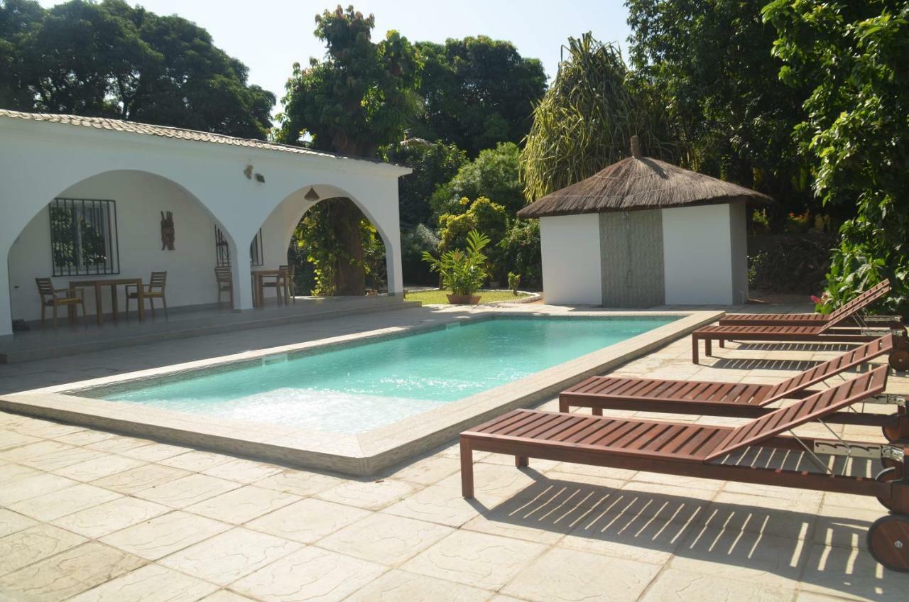 Vokundahouse Villa Kololi Exterior photo